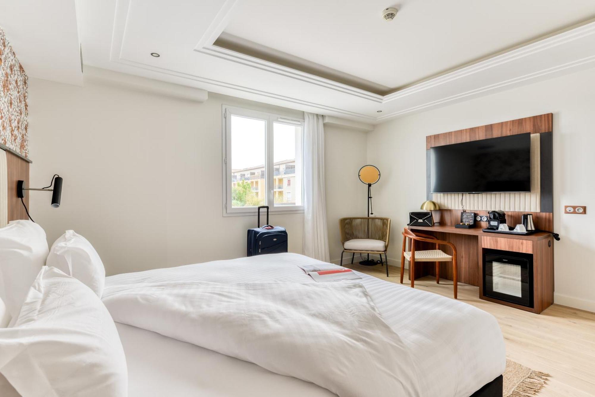 Zenitude Hotel La Valadiere, Ascend Hotel Collection Juvignac Zewnętrze zdjęcie