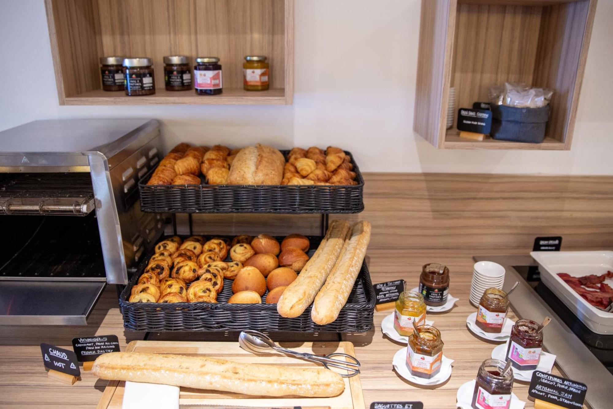 Zenitude Hotel La Valadiere, Ascend Hotel Collection Juvignac Zewnętrze zdjęcie
