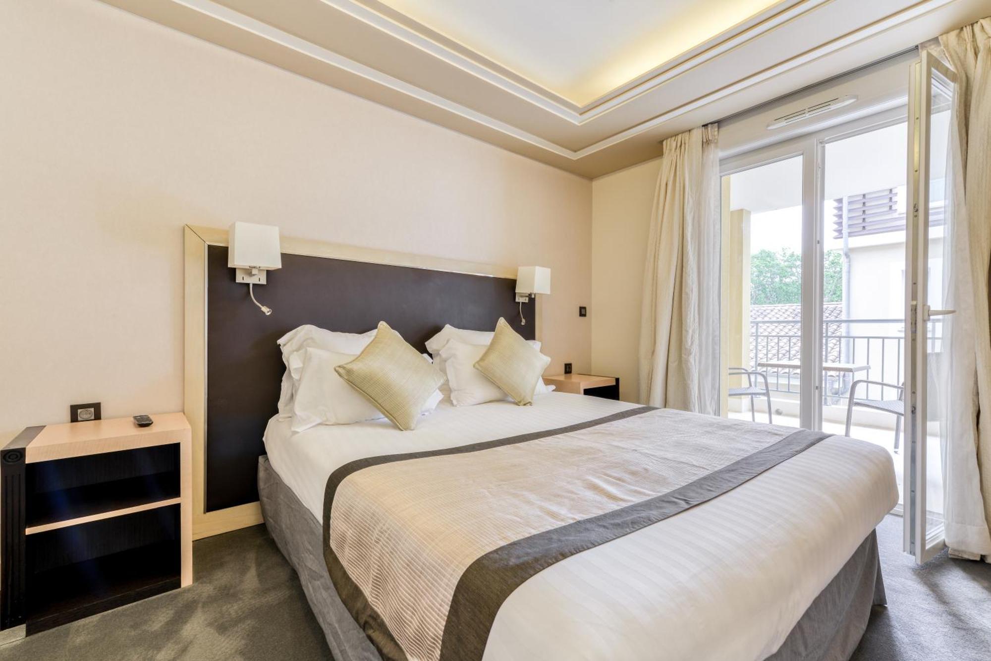 Zenitude Hotel La Valadiere, Ascend Hotel Collection Juvignac Zewnętrze zdjęcie